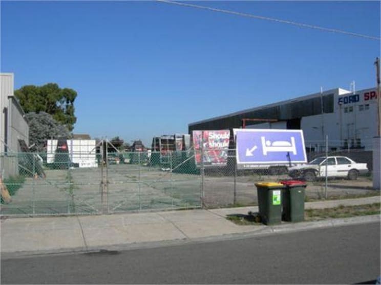Click to view all images Clayton South VIC 3169 - Image 1