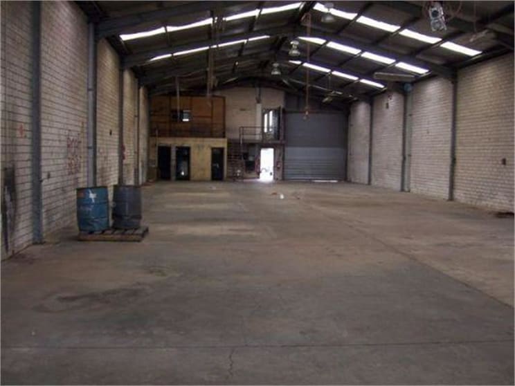 Click to view all images 24 Justin Street Smithfield NSW 2164 - Image 2