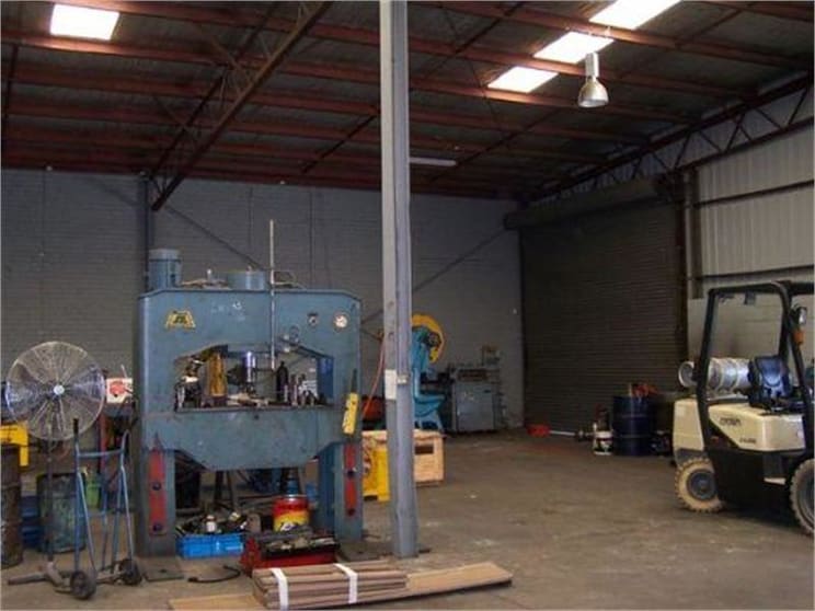 Click to view all images 17-21 Raglan Street Preston VIC 3072 - Image 3