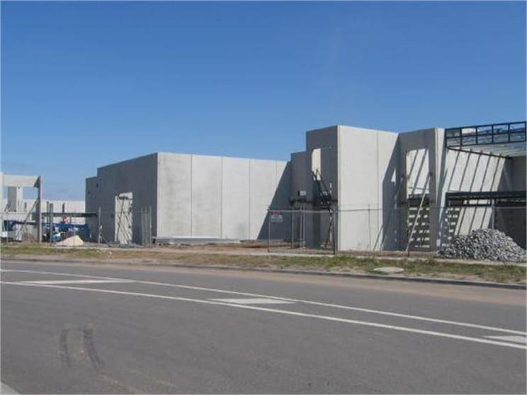 Click to view all images Unit 2/Lot 8 Chapel Street Lynbrook VIC 3975 - Image 1