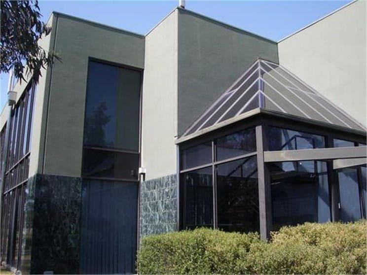 Click to view all images Mount Waverley VIC 3149 - Image 1