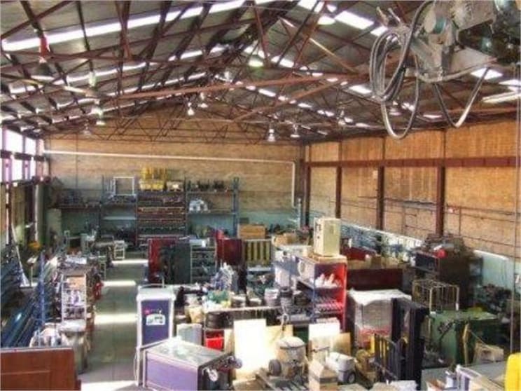 Click to view all images 23 Kolora Road Heidelberg West VIC 3081 - Image 2