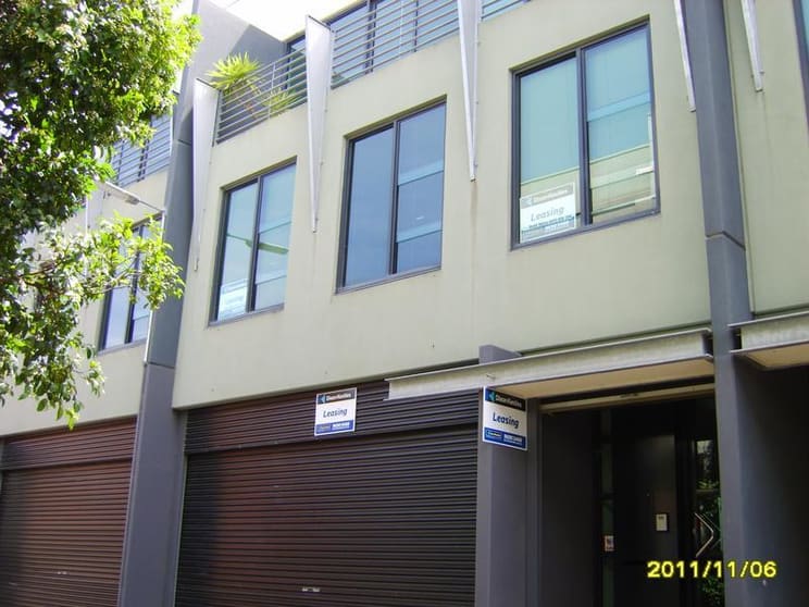 Click to view all images 128 Walnut Street Richmond VIC 3121 - Image 1