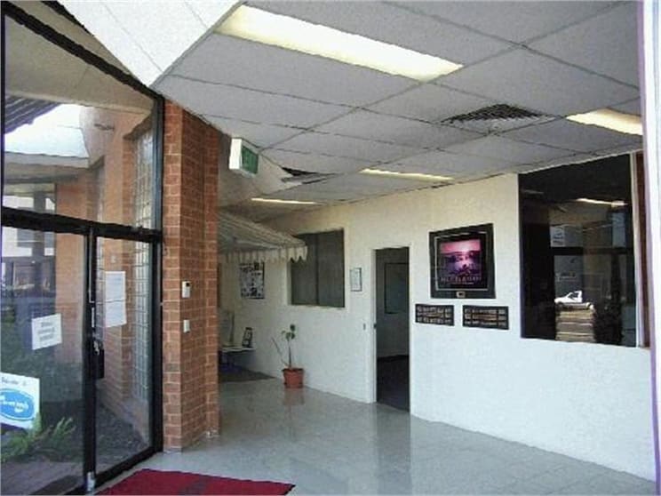 Click to view all images 211-217 Grange Road Thornbury VIC 3071 - Image 2