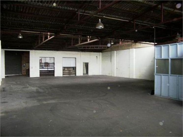 Click to view all images 237 Dundas Street Preston VIC 3072 - Image 2