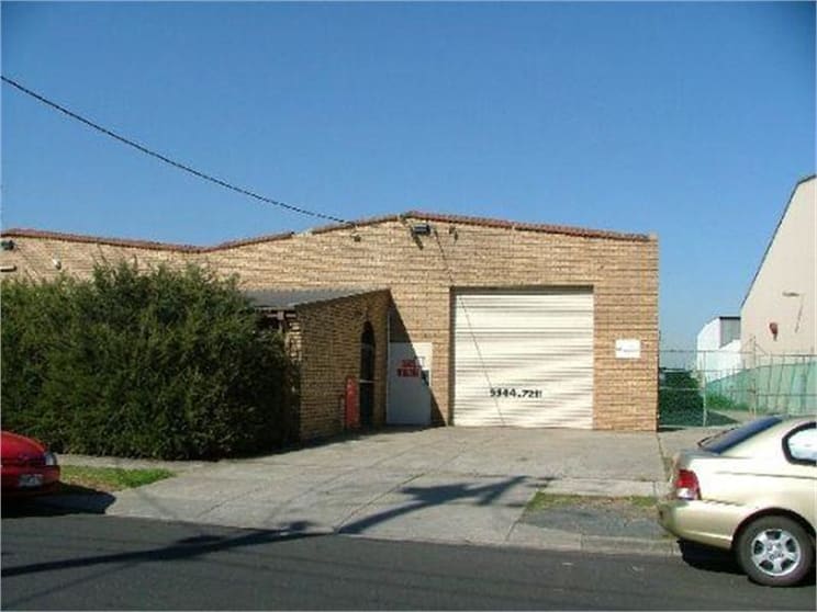 Click to view all images 5/27 Winterton Road Clayton VIC 3168 - Image 1
