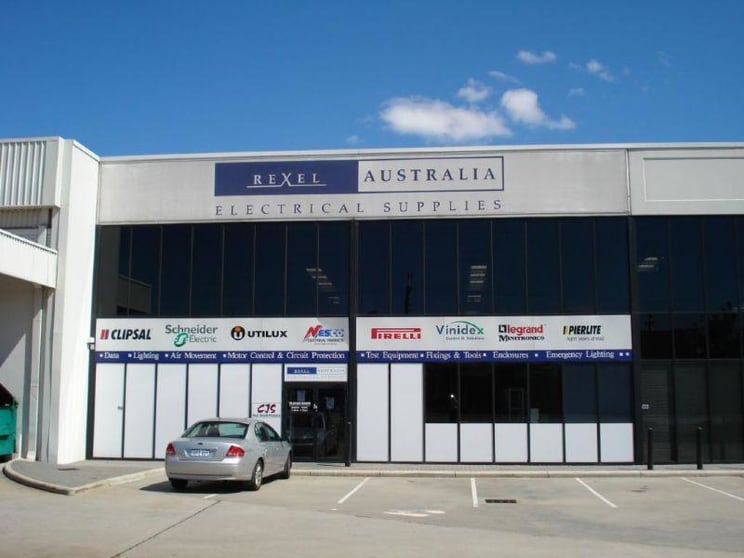 Click to view all images 156 Kewdale Road Kewdale WA 6105 - Image 1