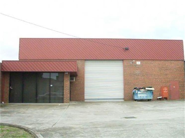 Click to view all images 18 Brooklyn Avenue Dandenong VIC 3175 - Image 2