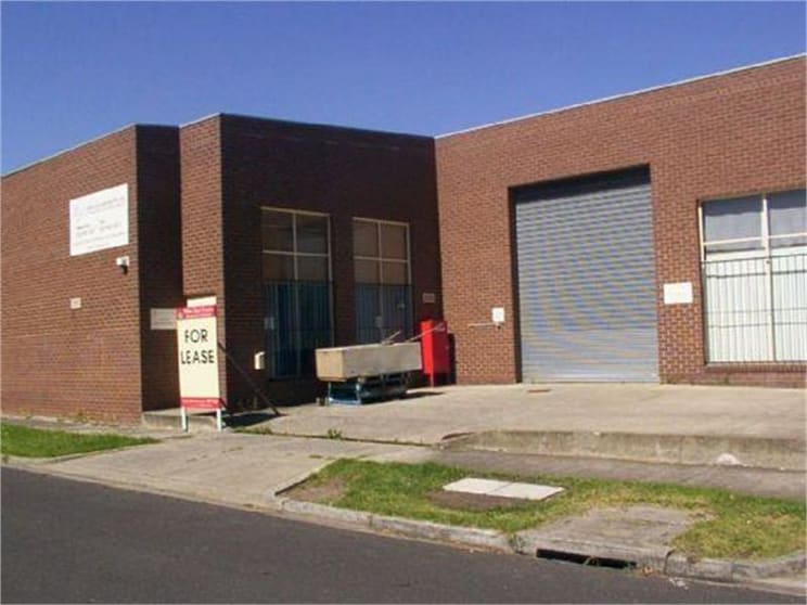 Click to view all images 2/69 Crissane Road Heidelberg West VIC 3081 - Image 1