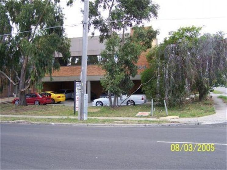 Click to view all images 1/654 Waterdale Road Heidelberg West VIC 3081 - Image 1