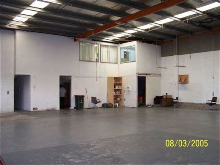 Click to view all images 1/654 Waterdale Road Heidelberg West VIC 3081 - Image 2