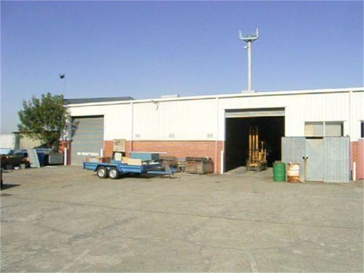 Click to view all images Part Rear 21 Adelaide Street Dandenong VIC 3175 - Image 1
