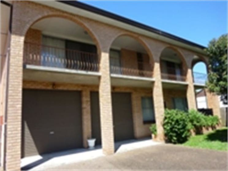 Click to view all images 40 Charles Street Warners Bay NSW 2282 - Image 1
