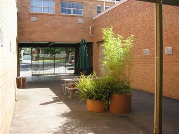 Click to view all images 1/57 St Hellier Street Heidelberg Heights VIC 3081 - Image 3