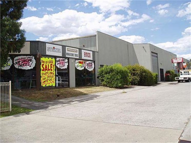 Unit 5, 70 Chifley Drive Preston VIC 3072 - Image 2