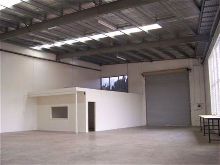 Click to view all images 17 Bellevue Avenue Preston VIC 3072 - Image 2