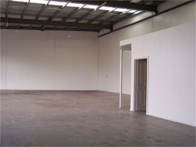Click to view all images 17 Bellevue Avenue Preston VIC 3072 - Image 3