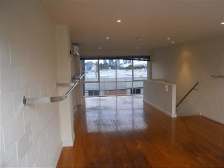 Click to view all images Unit 4, 83 Dover Street Richmond VIC 3121 - Image 2