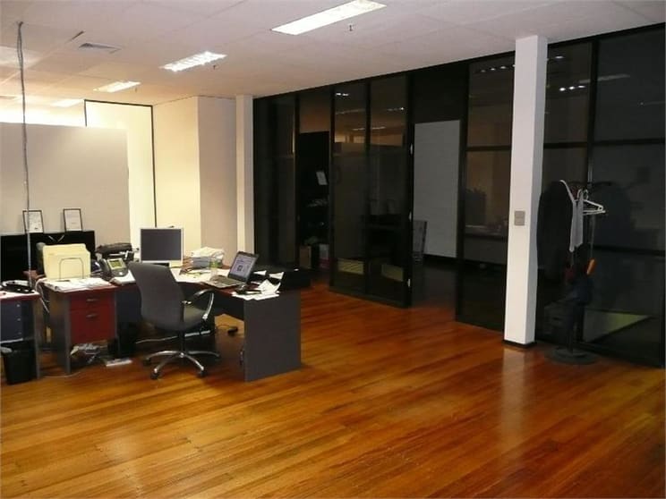 Click to view all images 132 Gwynne Street Richmond VIC 3121 - Image 2