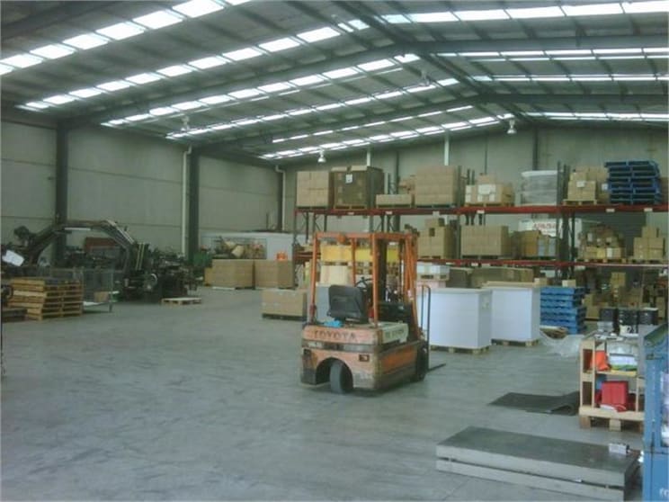 13 Commercial Drive Dandenong VIC 3175 - Image 1