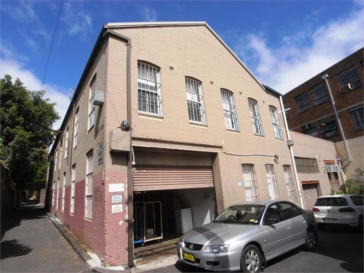 Click to view all images Unit 3, 3 Little Collins Street Surry Hills NSW 2010 - Image 1