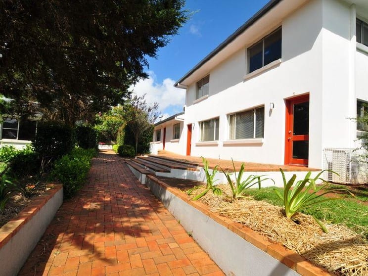 Click to view all images 1/136-140 Russell Street Toowoomba City QLD 4350 - Image 3