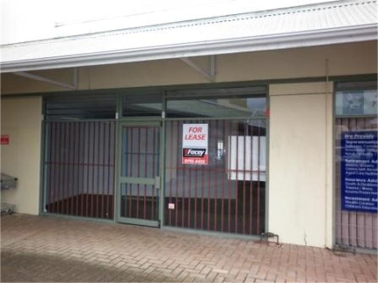 Click to view all images 4/6 Rebound Court Narre Warren VIC 3805 - Image 1
