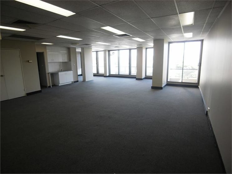 Click to view all images Suite 5, 2 New Mclean Street Edgecliff NSW 2027 - Image 2