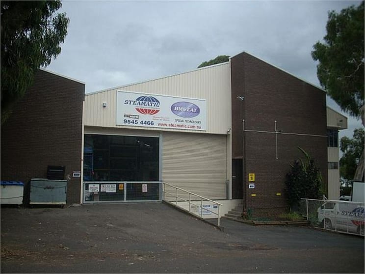 Click to view all images 1/6-8 Yalgar Road Kirrawee NSW 2232 - Image 1