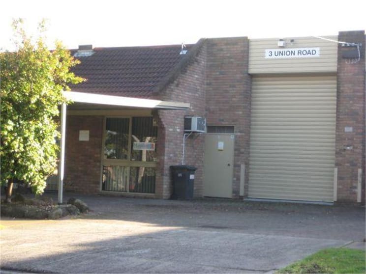Click to view all images Dandenong VIC 3175 - Image 1