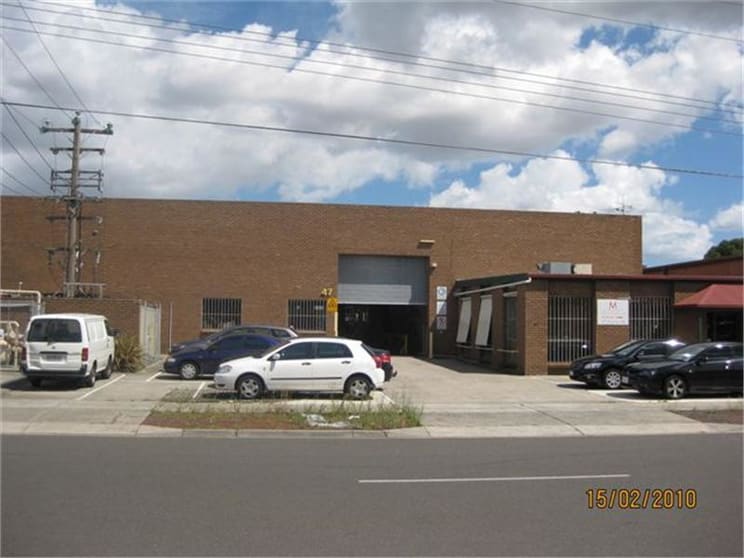 Click to view all images 47 Winterton Road Clayton VIC 3168 - Image 1