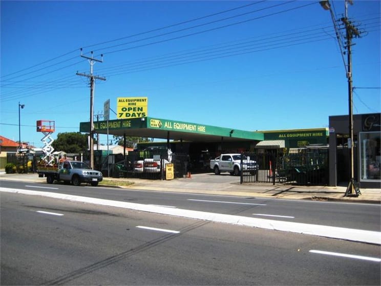 Click to view all images 136 Tapleys Hill Road Royal Park SA 5014 - Image 1