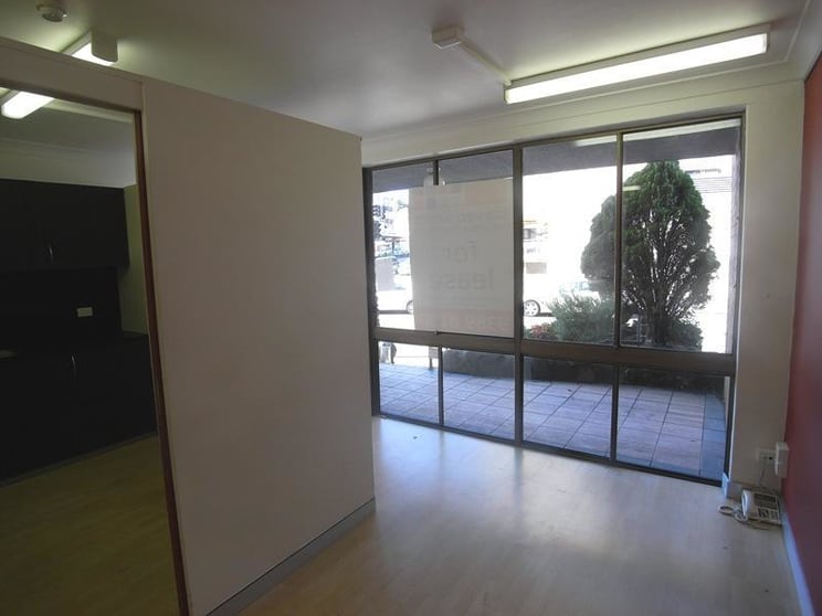 Click to view all images Edgecliff NSW 2027 - Image 2