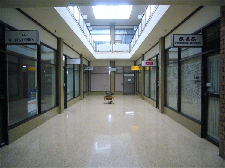 Click to view all images Unit 8 Gr Floor/860 Nepean Highway Hampton East VIC 3188 - Image 3