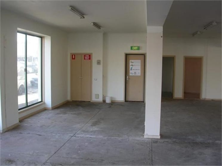 Click to view all images Ground Level/424 William Street West Melbourne VIC 3003 - Image 3