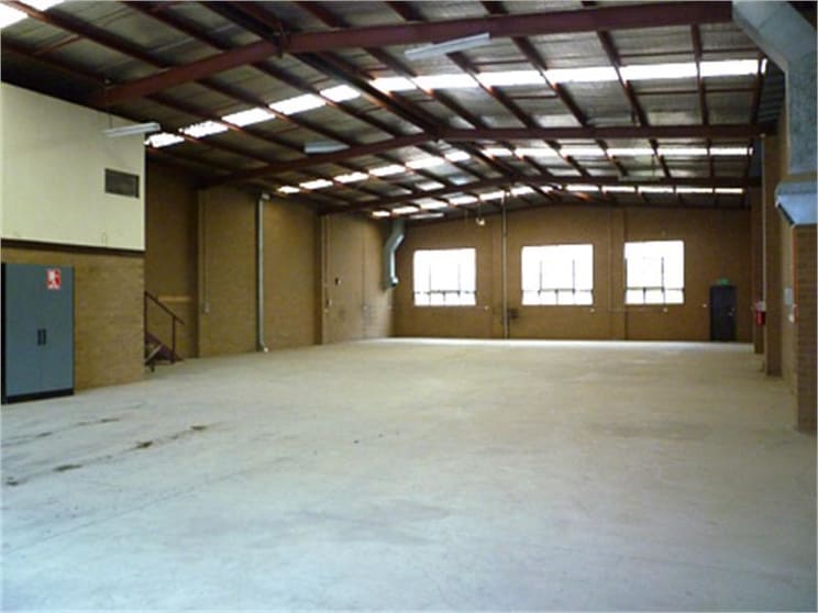 Click to view all images 25 Orr Street Heidelberg West VIC 3081 - Image 3