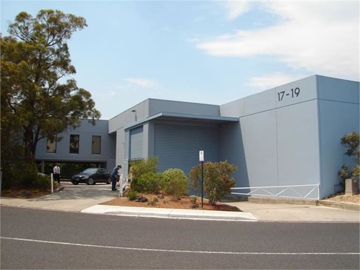 Click to view all images 17-19 Terracotta Drive Blackburn VIC 3130 - Image 1