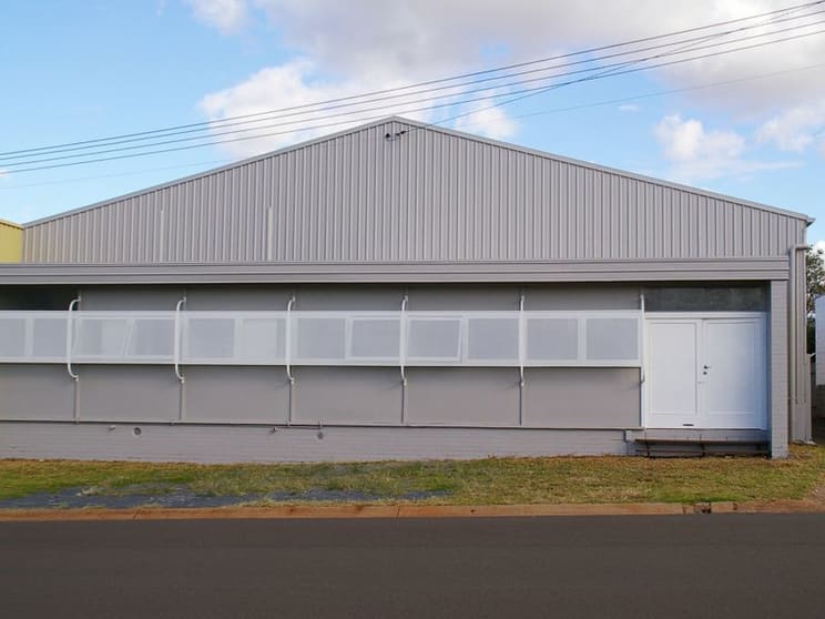 Click to view all images 10 Makepeace Street Rockville QLD 4350 - Image 1