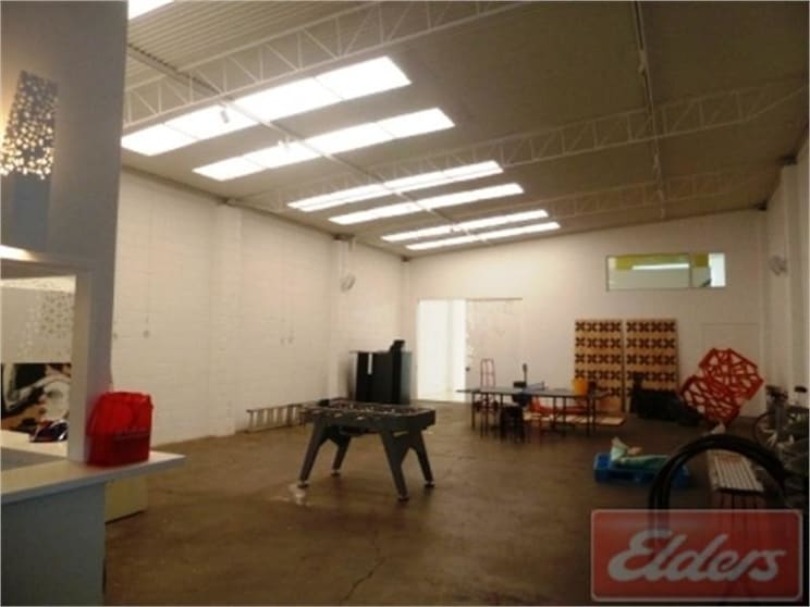 Click to view all images West End QLD 4101 - Image 1