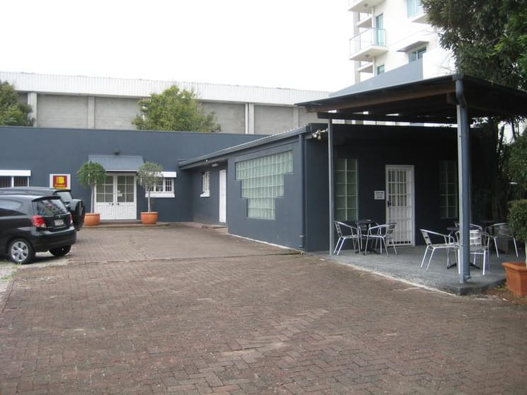 Click to view all images West End QLD 4101 - Image 1