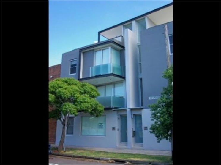 Click to view all images 46 Hansard Street Zetland NSW 2017 - Image 1