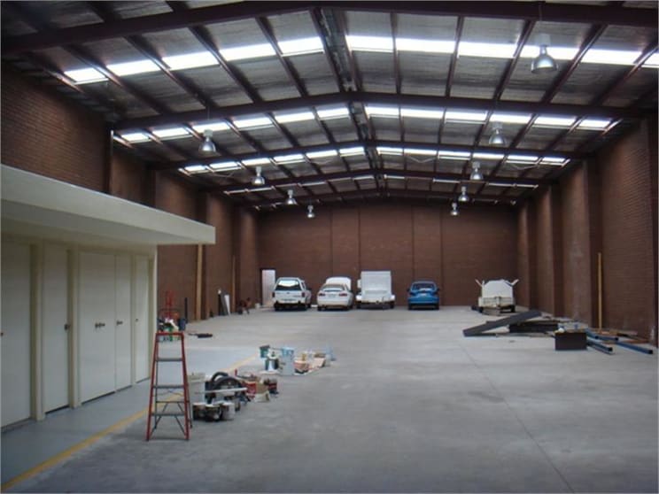 Click to view all images Airport West VIC 3042 - Image 1