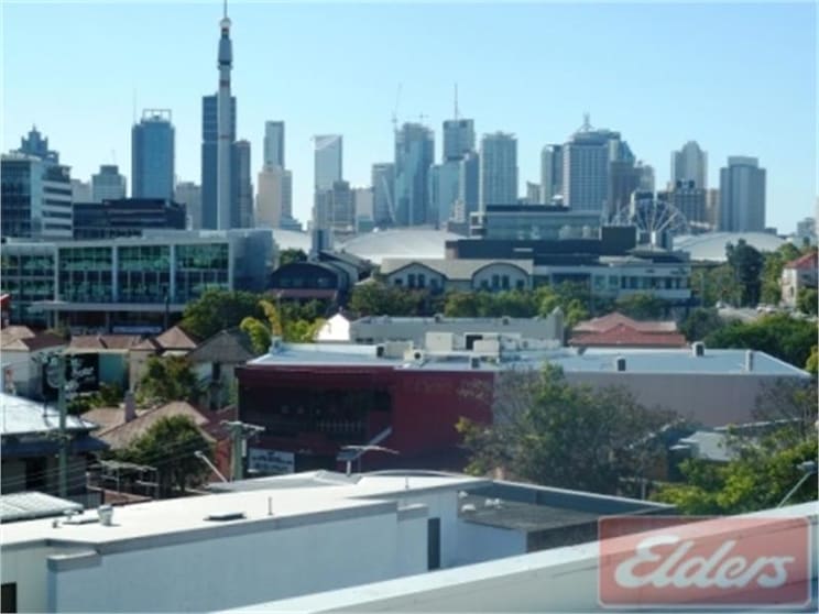Click to view all images West End QLD 4101 - Image 2