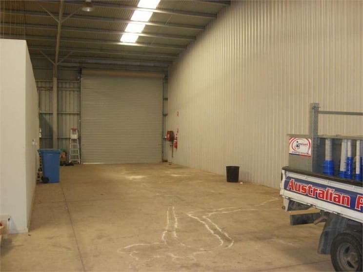 Click to view all images Unit 2/10 Einstein Drive Golden Grove SA 5125 - Image 2