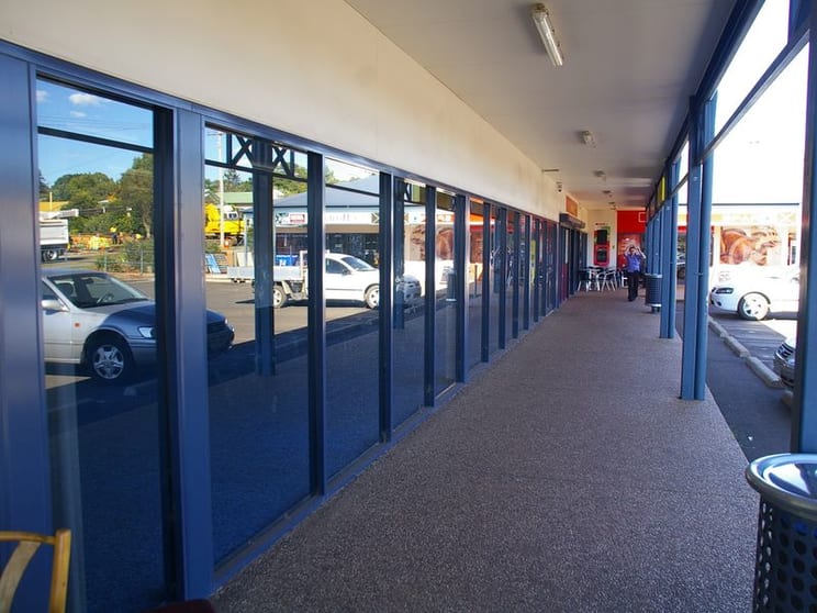 3a & 3/692 Ruthven Street South Toowoomba QLD 4350 - Image 2