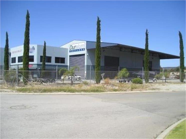 Click to view all images 67 Chisholm Crescent Kewdale WA 6105 - Image 1
