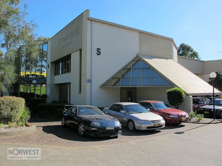 Click to view all images 2,5,6,7/15 Carrington Road Castle Hill NSW 2154 - Image 3