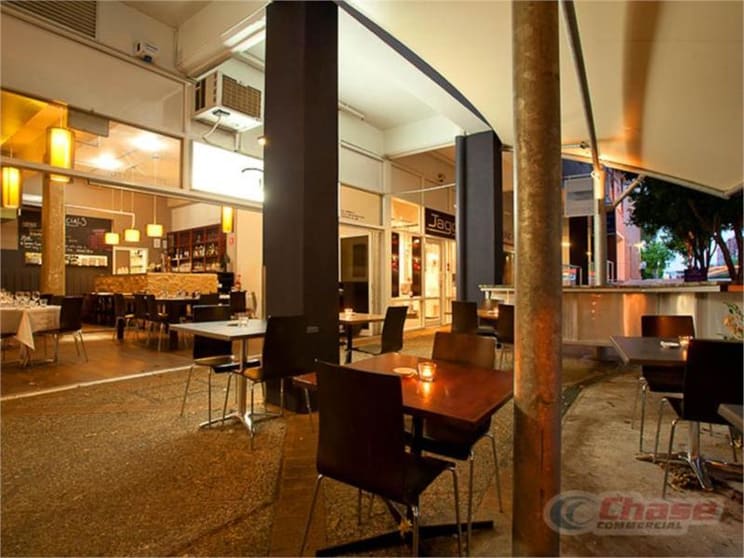 Click to view all images Newstead QLD 4006 - Image 2