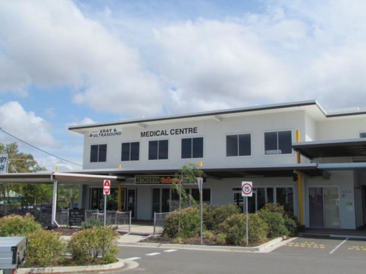 Click to view all images 3 Shaw Street Gladstone QLD 4680 - Image 1