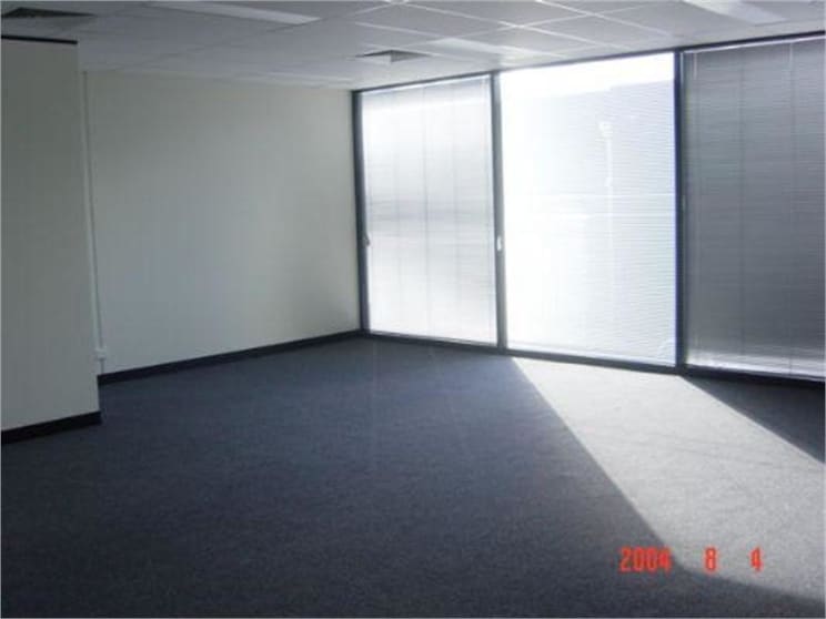Click to view all images 6/103 Garden Road Clayton VIC 3168 - Image 2